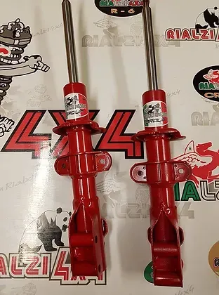 Ammortizzatori anteriori rialzati stelo + 2,5 cm e piatto + 3 cm panda 4x4 prima